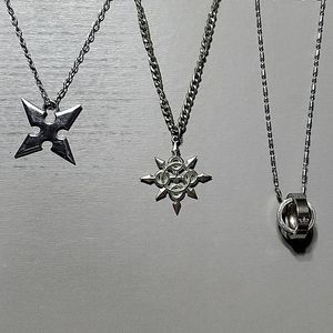 Aged Disney Kingdom Hearts Necklaces 3/3 Available
